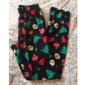 CHRISTMAS LEGGINGS! 🎄🎄